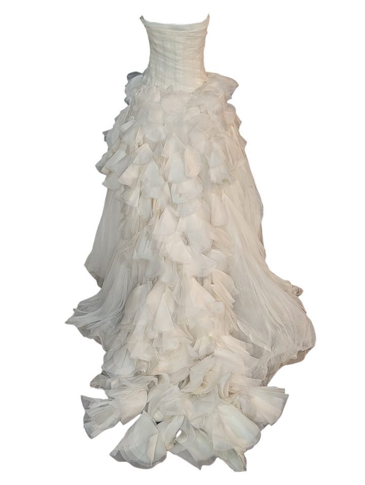 Vera Wang Silk Organza Strapless Ruffled Wedding Gown