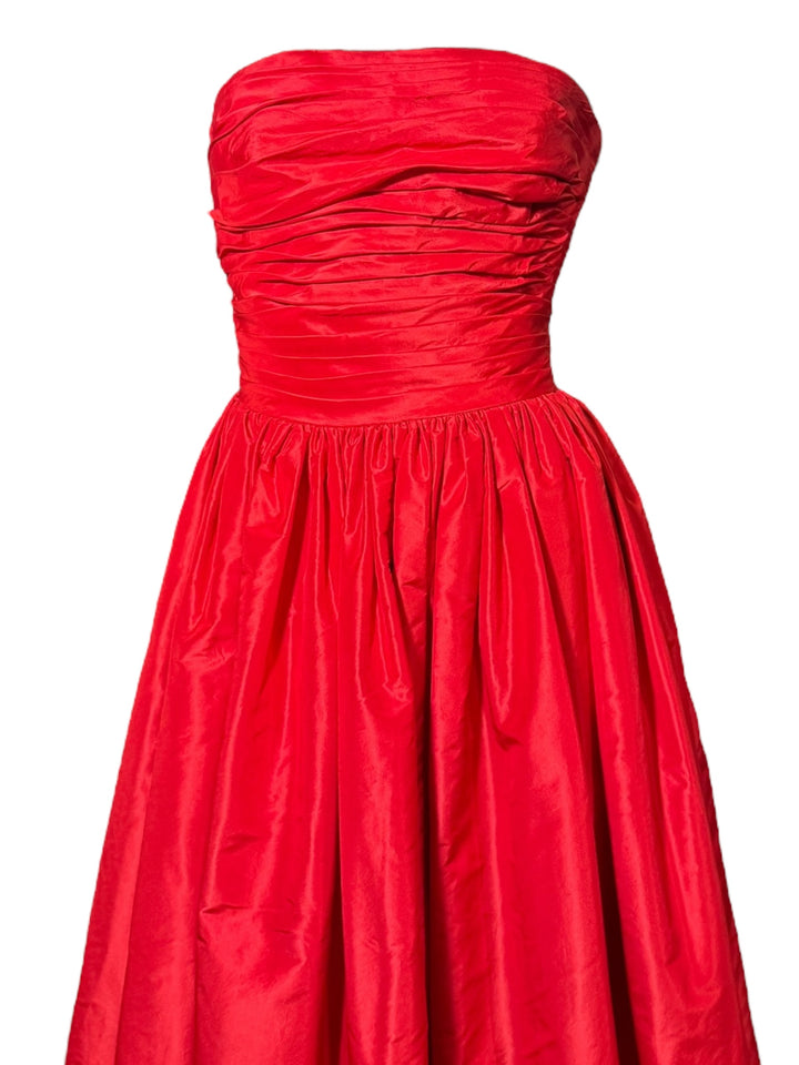 Oscar de la Renta 2011 Couture Red Strapless Silk Taffeta Ball Gown, , Oscar de la Renta, RERACKED