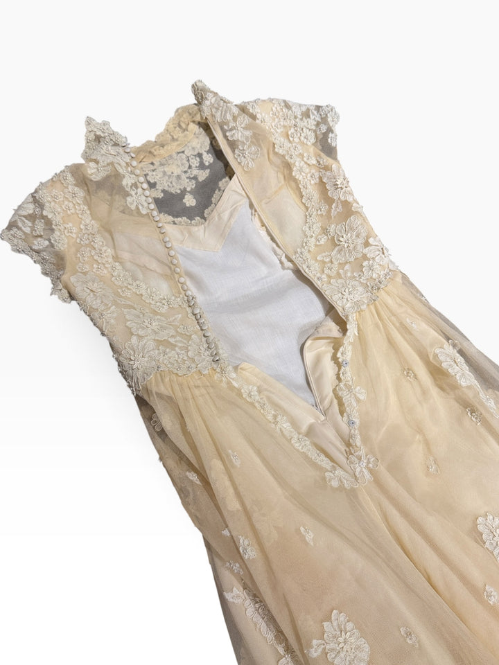 1976 Bergdorf Goodman Lace Wedding Gown & Juliet Cap Veil