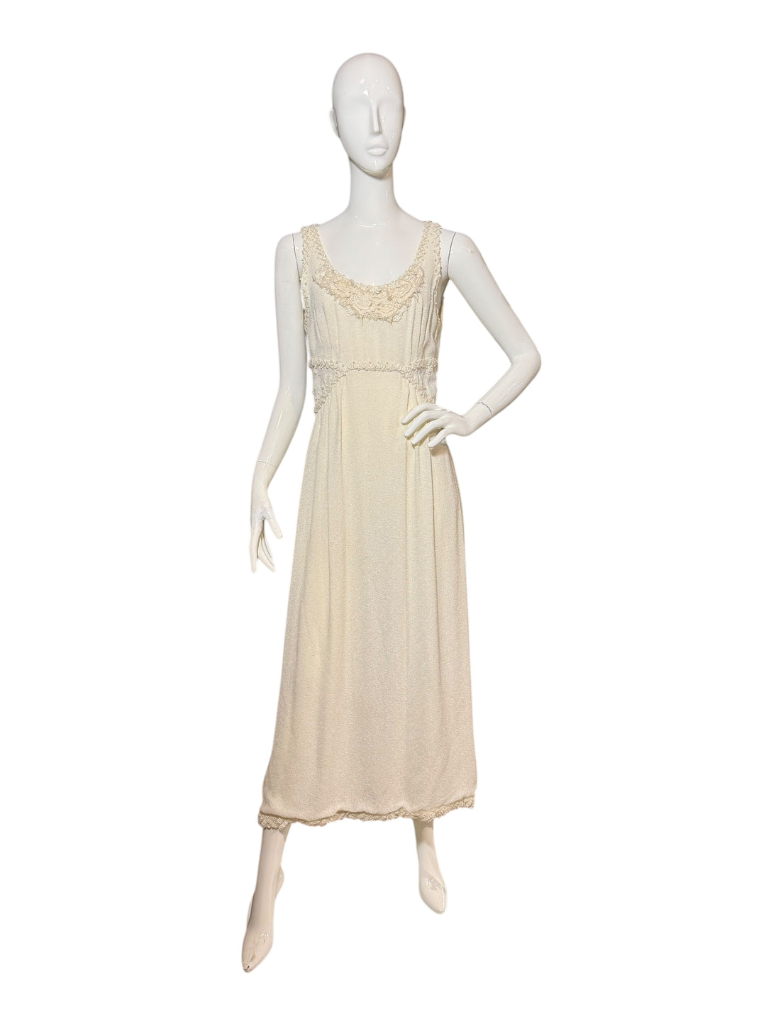 Rare Chanel White Gown SS1998 Vintage Couture Dress | Shop Now RERACKED Rare Chanel White Gown SS1998 Vintage Couture Dress | Shop Now RERACKED