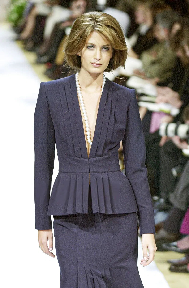 Pierre Balmain Haute Couture by Oscar de la Renta Black Runway Suit with Pleats, Spring/Summer 2001