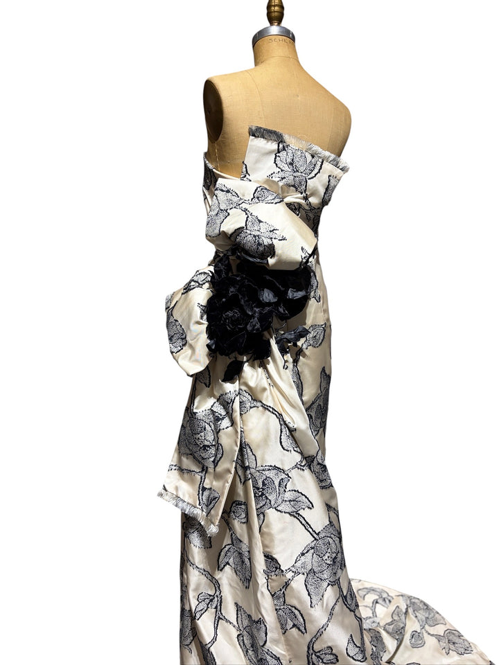 Carolina Herrera Runway Rose Fil Coupé Gown — Velvet Flowers