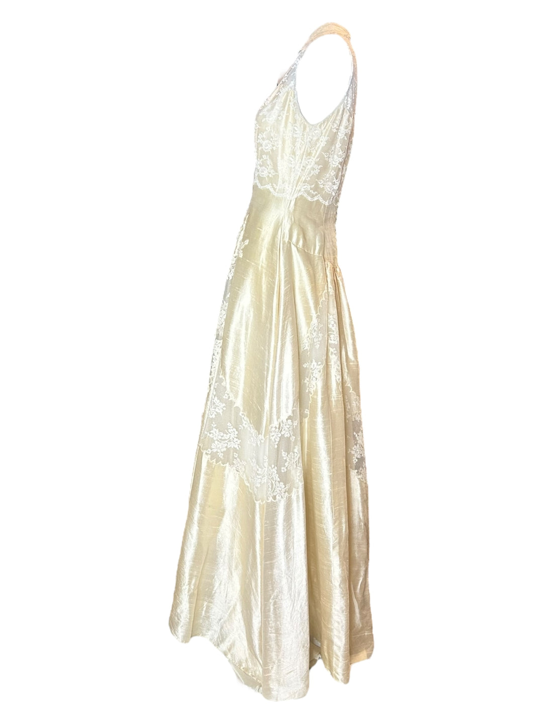 Vintage 1960s Silk Dupioni and Lace Wedding Gown