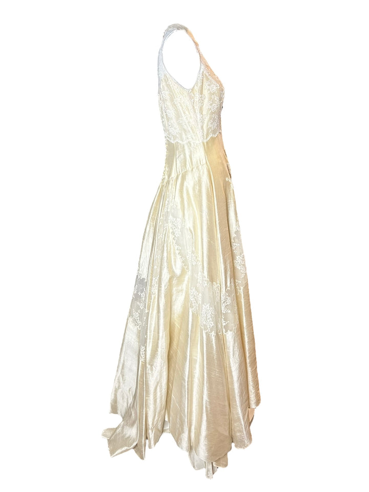 Vintage 1960s Silk Dupioni and Lace Wedding Gown
