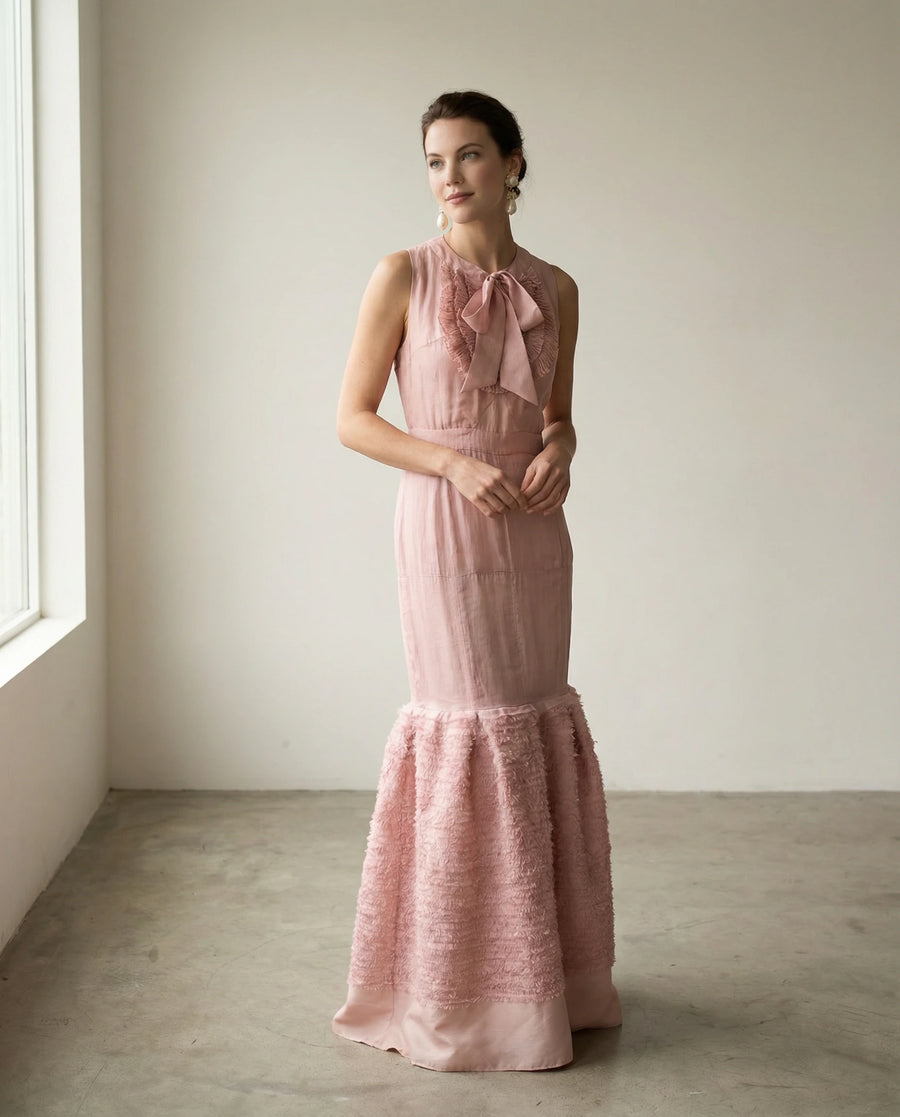 Valentino Garavani Blush Pink Silk Ruffle Halter Evening Gown Valentino Garavani Blush Pink Silk Ruffle Halter Evening Gown