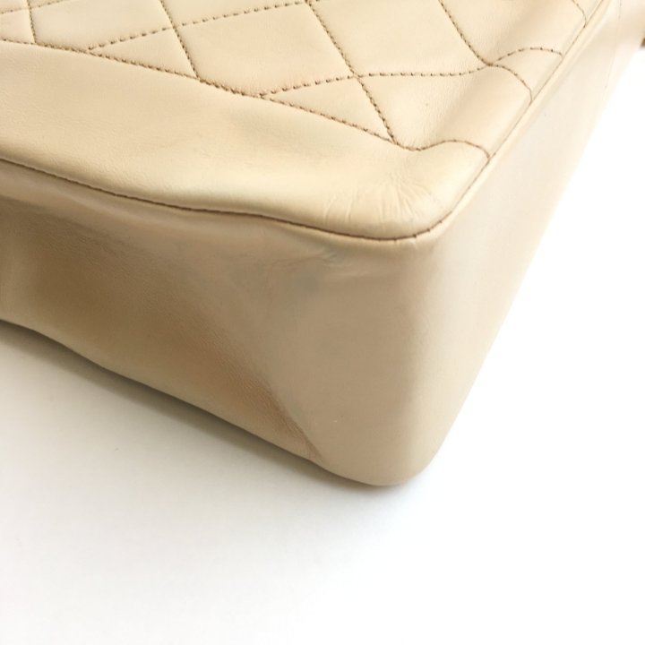 Chanel Vintage Medium Lambskin Diana Flap Bag