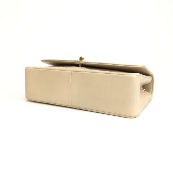 Chanel Vintage Medium Lambskin Diana Flap Bag