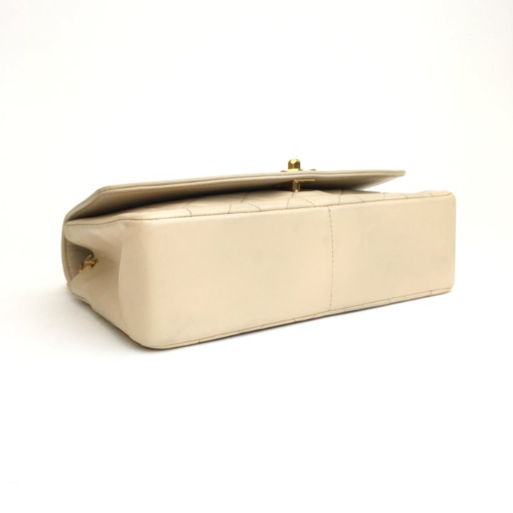 Chanel Vintage Medium Lambskin Diana Flap Bag