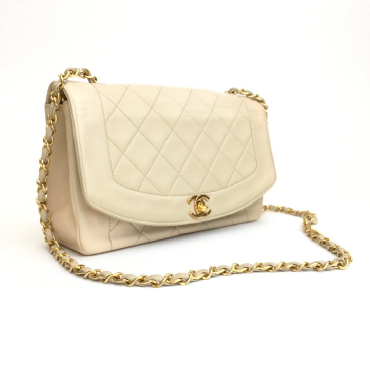 Chanel Vintage Medium Lambskin Diana Flap Bag