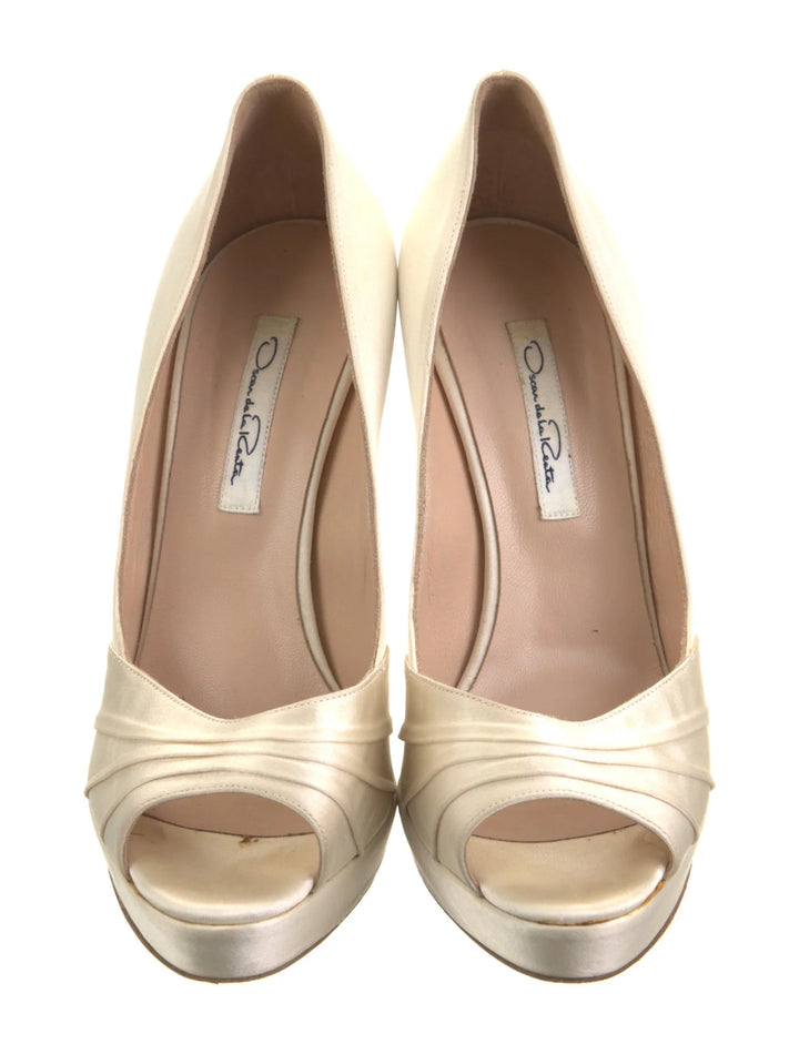 Oscar de la Renta Ivory Satin Peep-Toe Platform Pump, 39