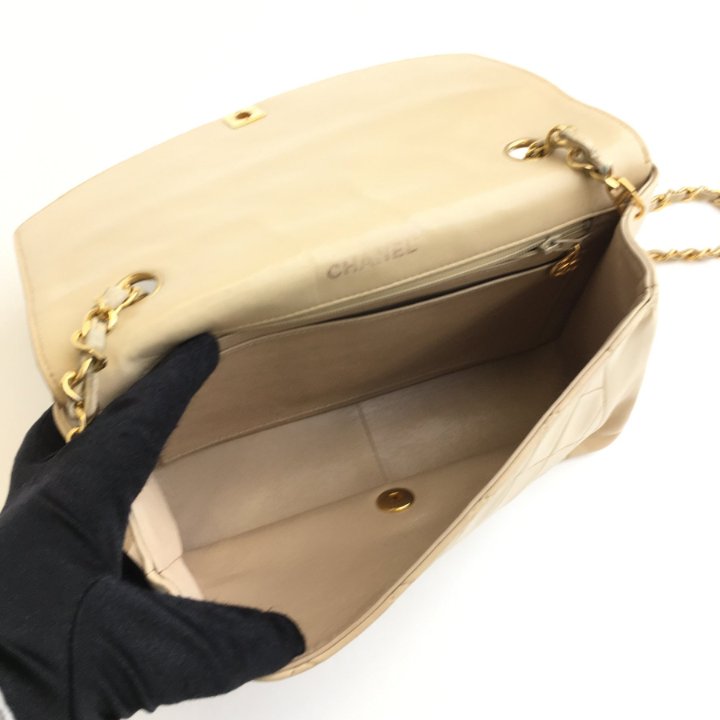 Chanel Vintage Medium Lambskin Diana Flap Bag